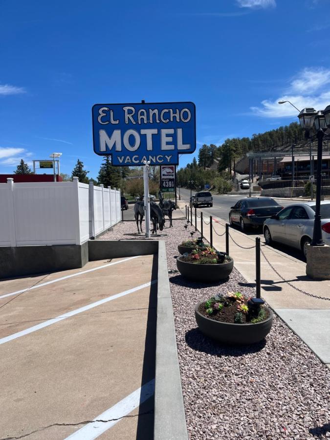 El Rancho 3*