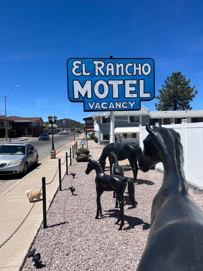 Motel El Rancho 3*